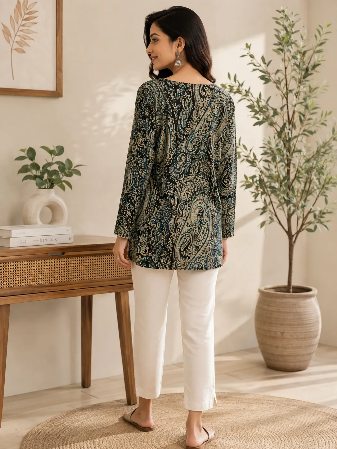Black & Teal Paisley Print Round Neck Short Kurti for Women - Image 5